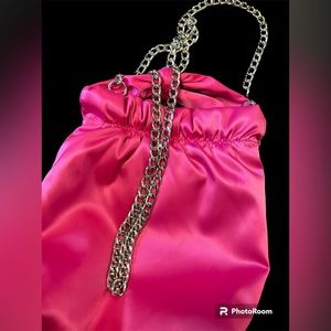 NWOT Zara Fuchsia Bucket Bag with Satin Effect Silver Crossbody Chain Strap